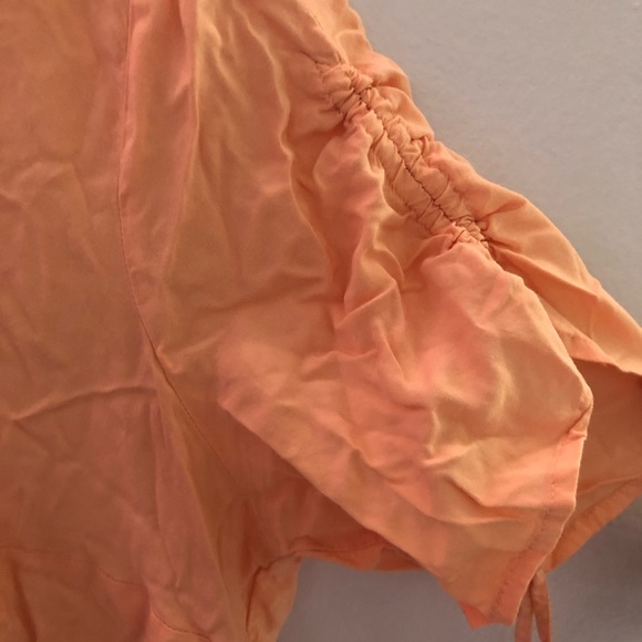 Torrid Peach Ruched Sleeve Button Babydoll Top - 0 - Picture 5 of 8